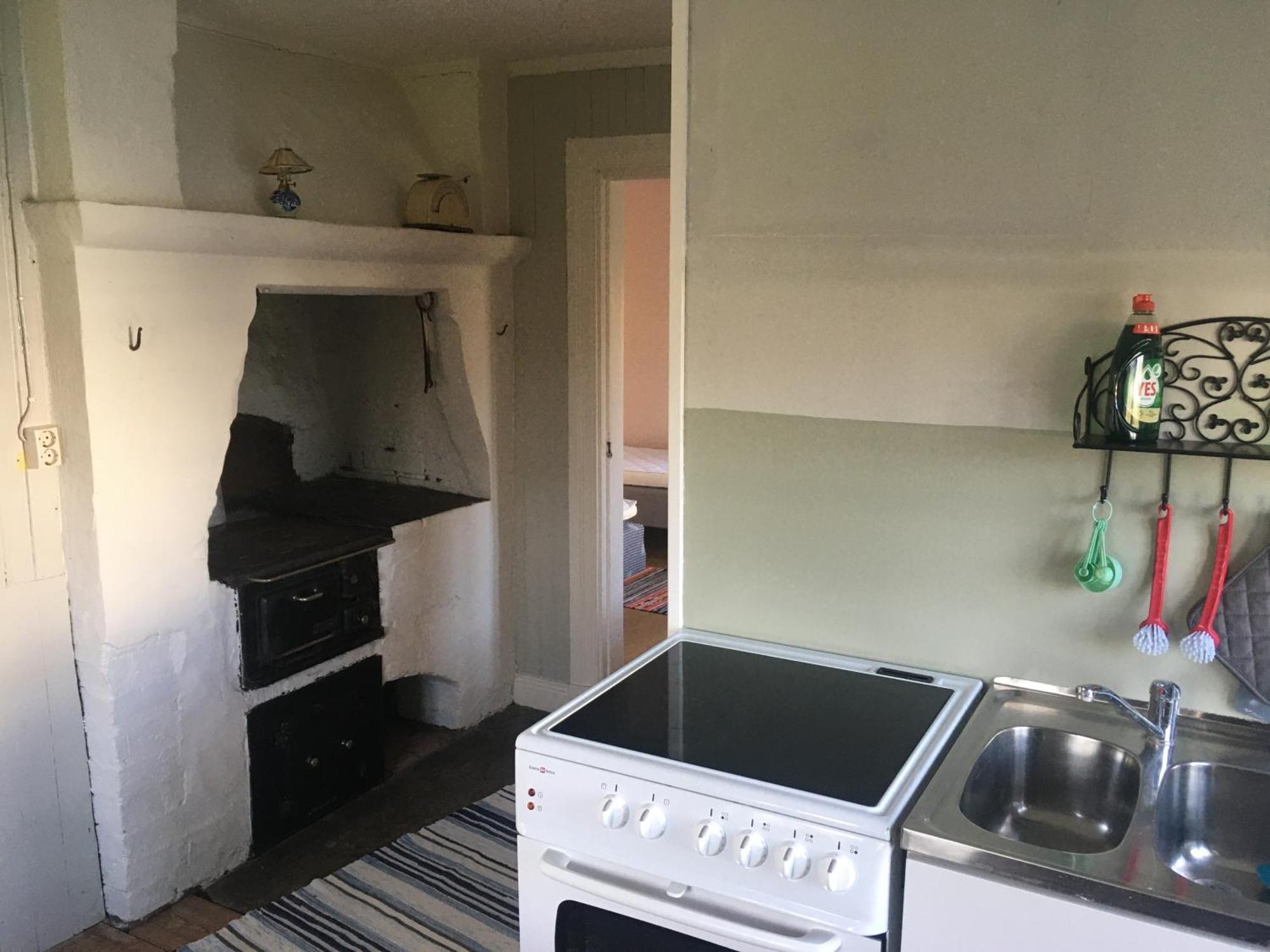 Enkoeping Cottage Экстерьер фото